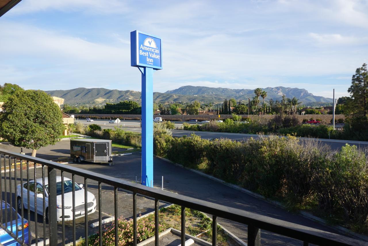Americas Best Value Inn Таузанд-Окс Экстерьер фото