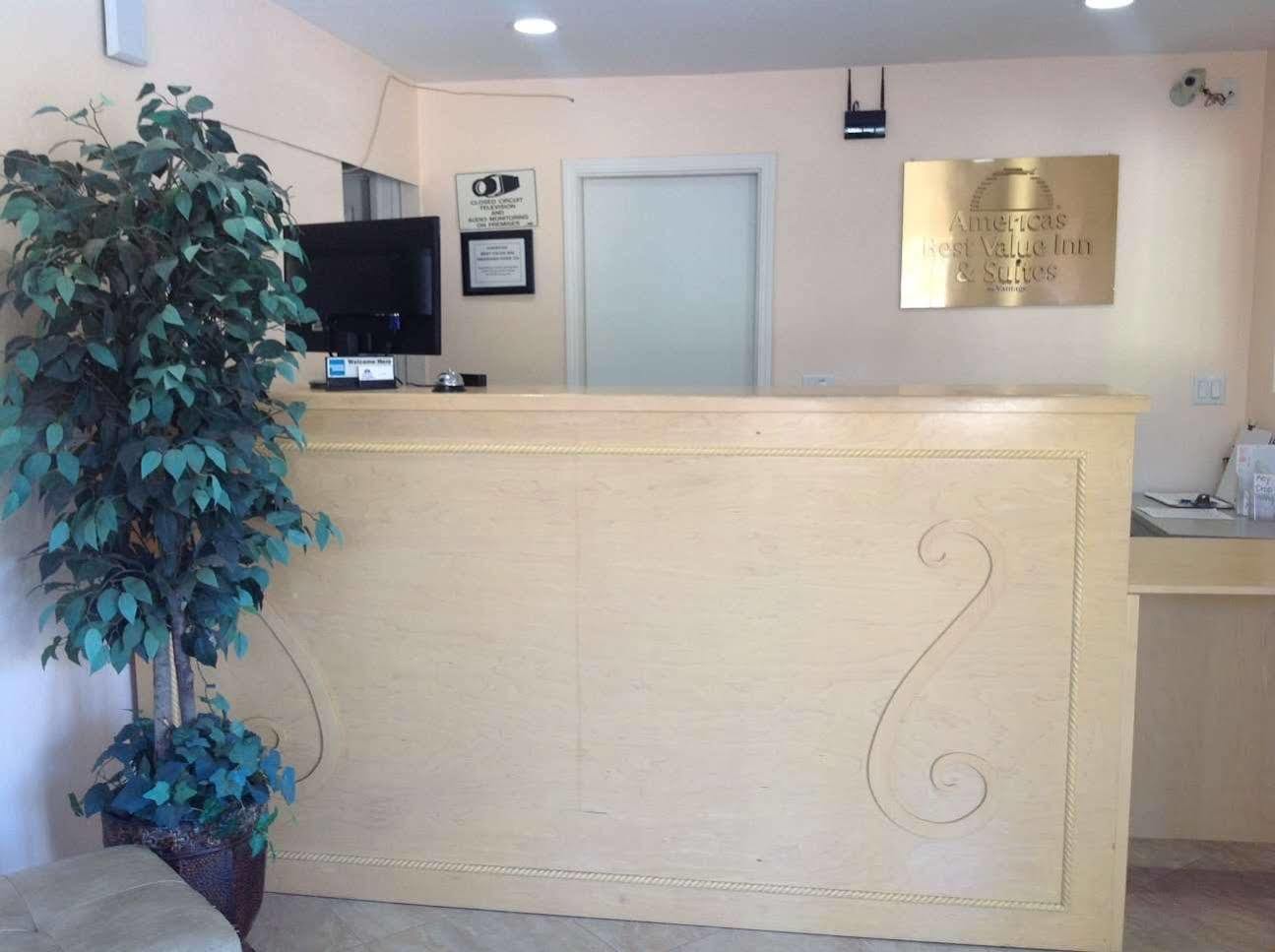 Americas Best Value Inn Таузанд-Окс Экстерьер фото